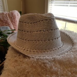 White and gray fedora